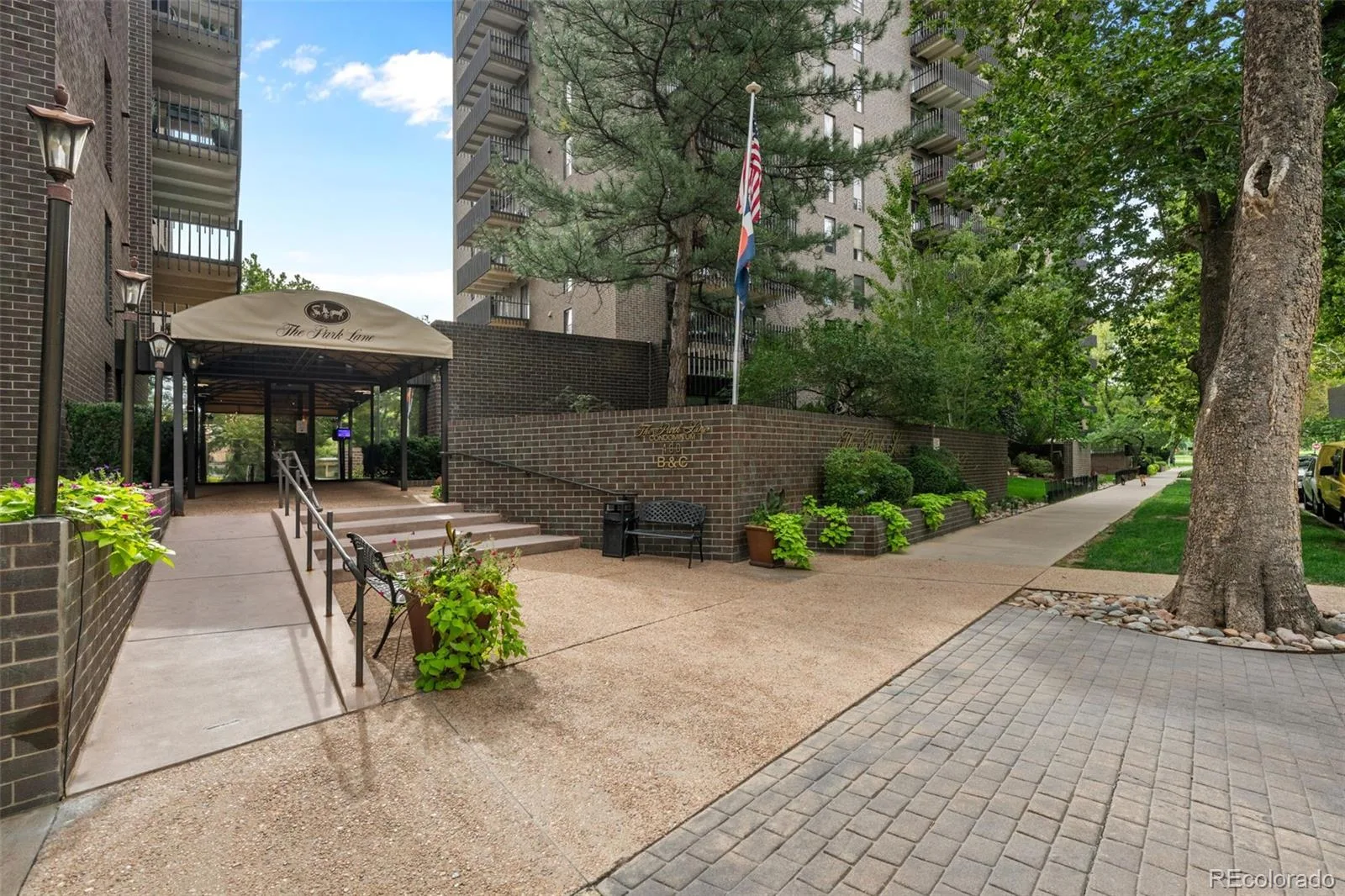 460 S Marion Parkway #1055 Denver CO 80209 | MLS #REC6790932 10052026185647 1600 4