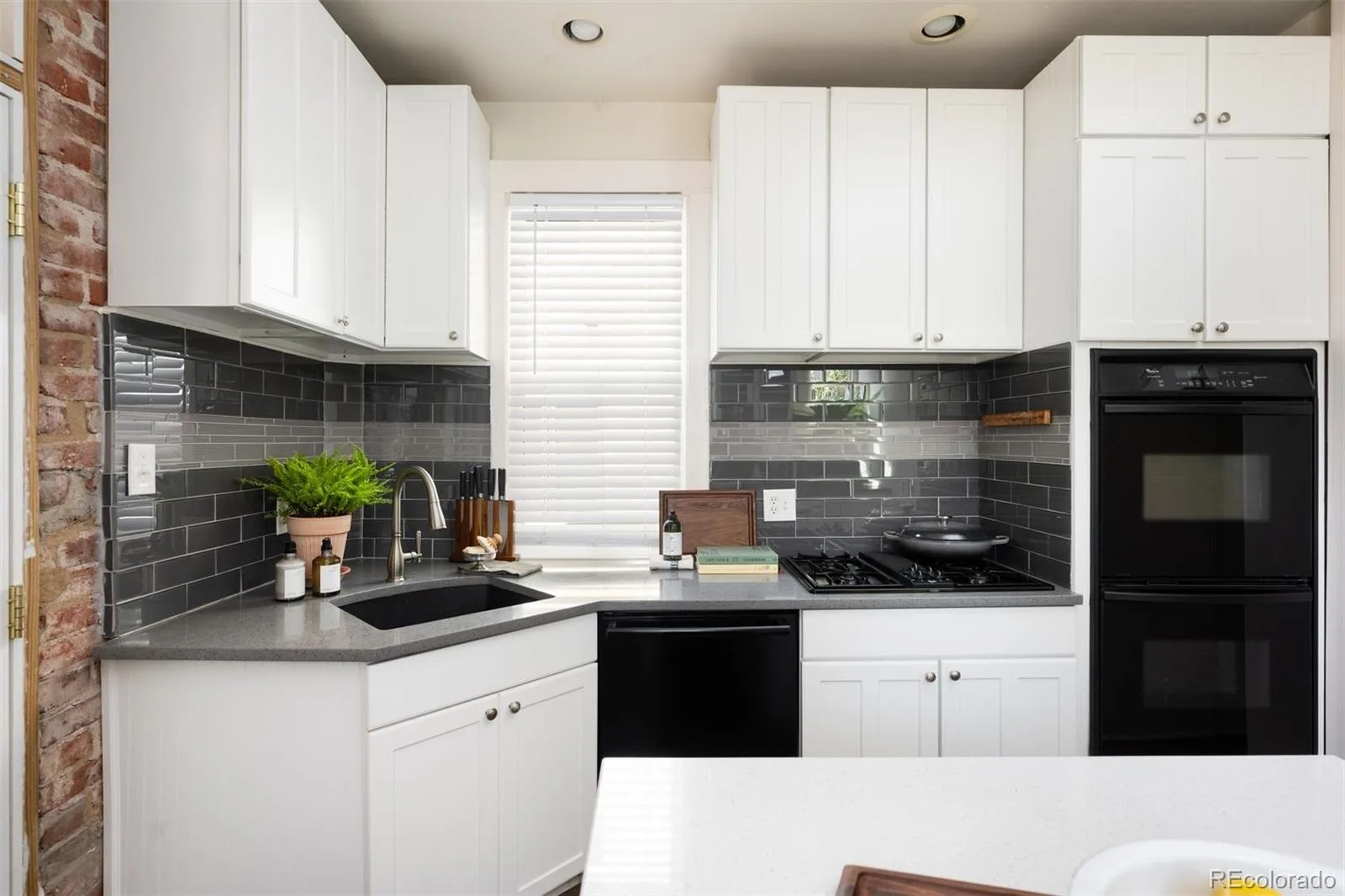 2235 N Emerson Street Denver CO 80205 | MLS #REC6791110 08192026214902 1600 19