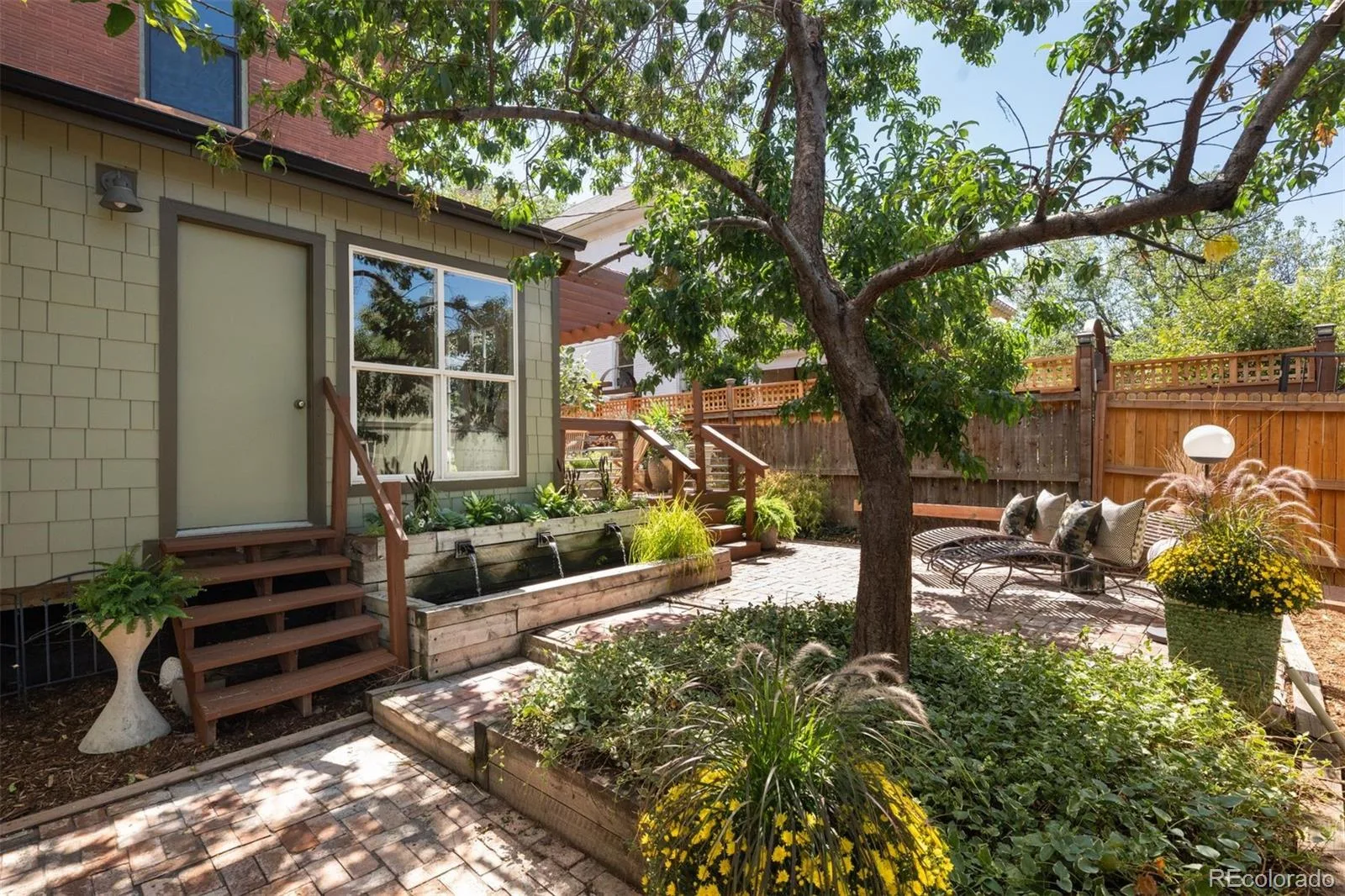 2235 N Emerson Street Denver CO 80205 | MLS #REC6791110 08192026214902 1600 41