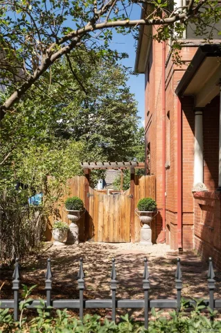 2235 N Emerson Street Denver CO 80205 | MLS #REC6791110 08192026214902 640 47