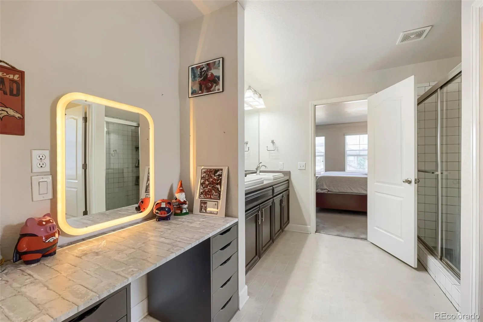 4949 S Valdai Way Aurora CO 80015 | MLS #REC6792031 06172026235150 1600 15