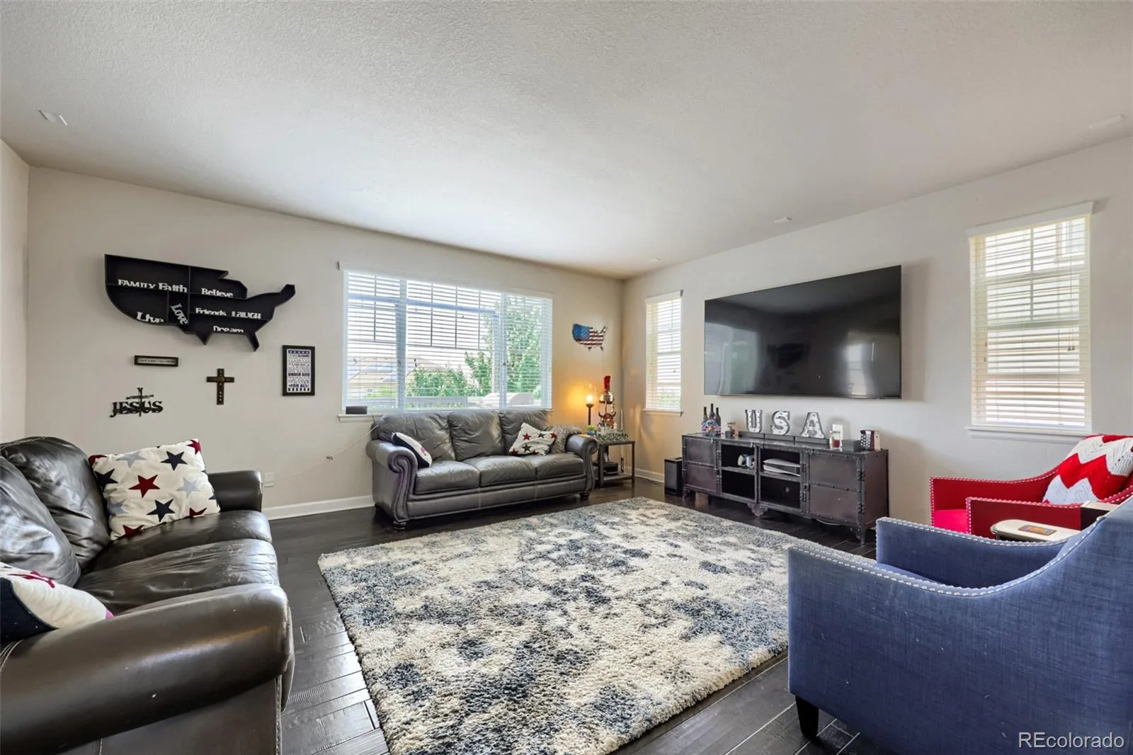 4949 S Valdai Way Aurora CO 80015 | MLS #REC6792031 06172026235150 1600 5