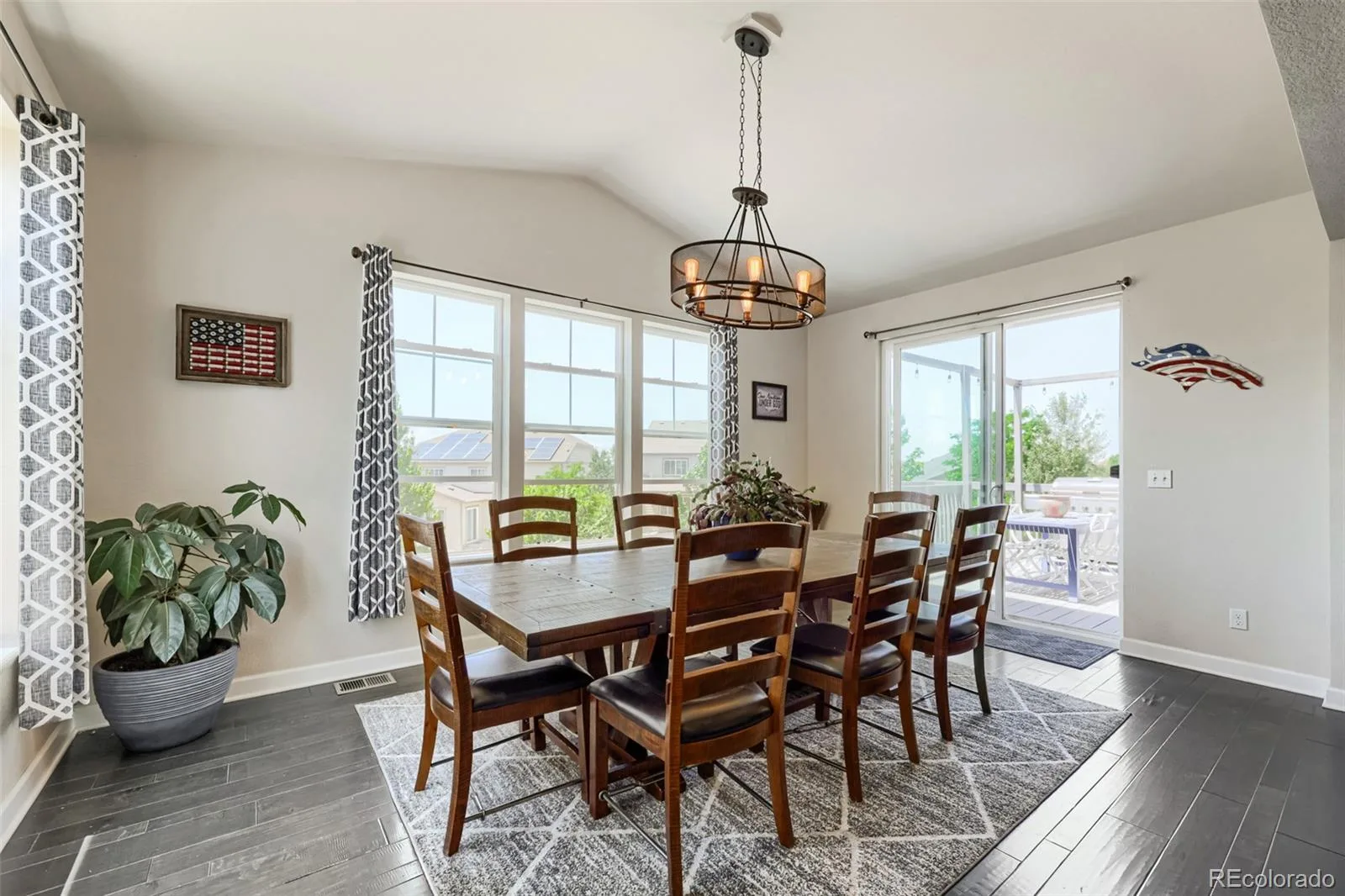 4949 S Valdai Way Aurora CO 80015 | MLS #REC6792031 06172026235150 1600 7