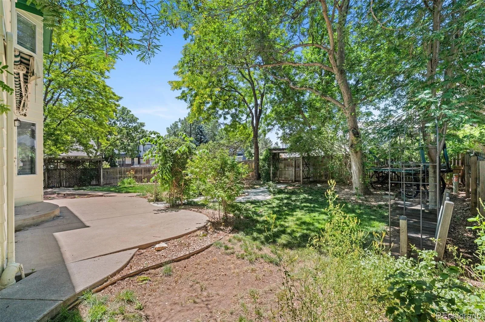8359 S Flower Way Littleton CO 80128 | MLS #REC6794885 07252026154934 1600 30