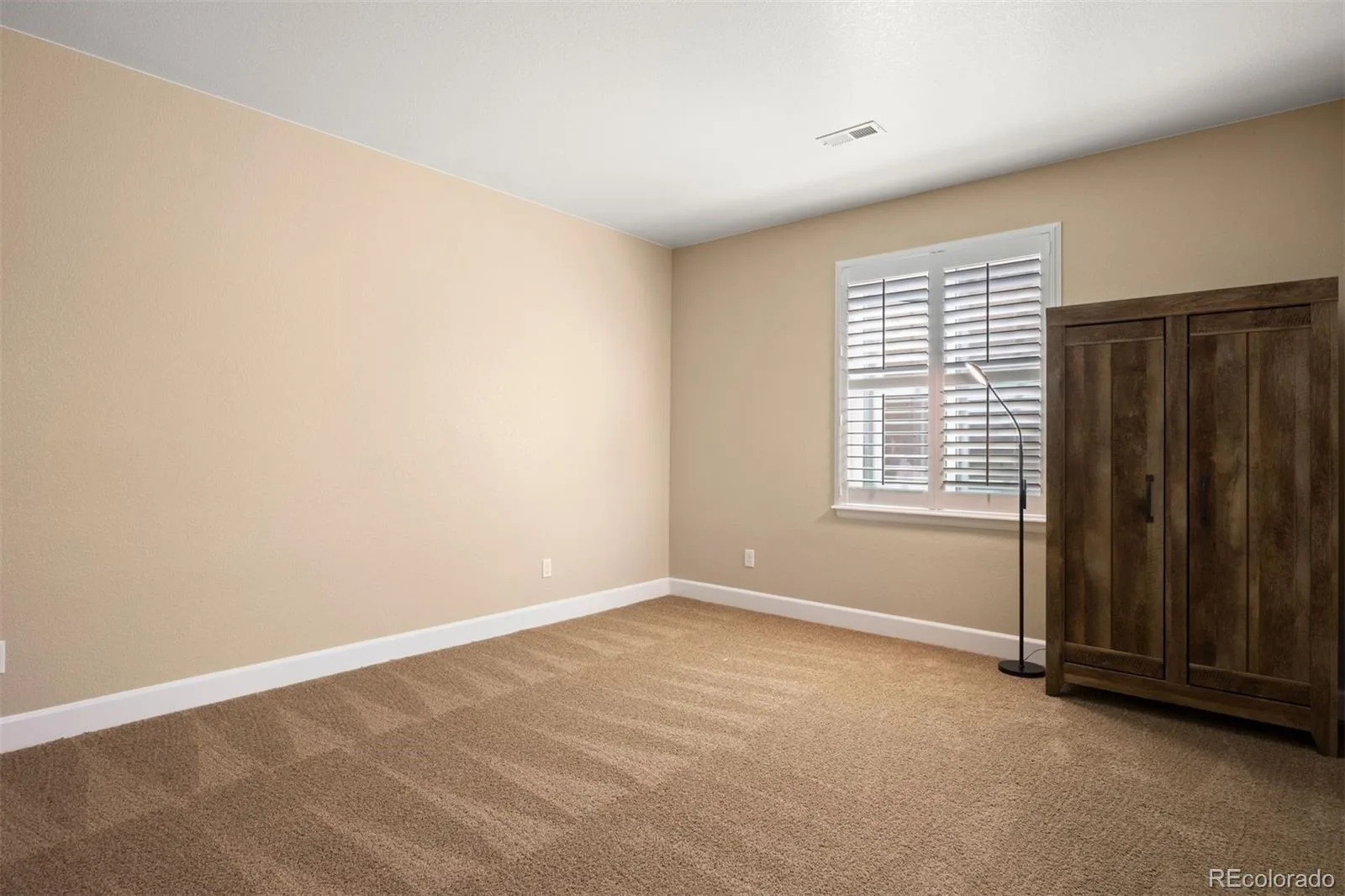 17106 Birds Foot Avenue Parker CO 80134 MLS #REC6795681 08032026185034 1600 33