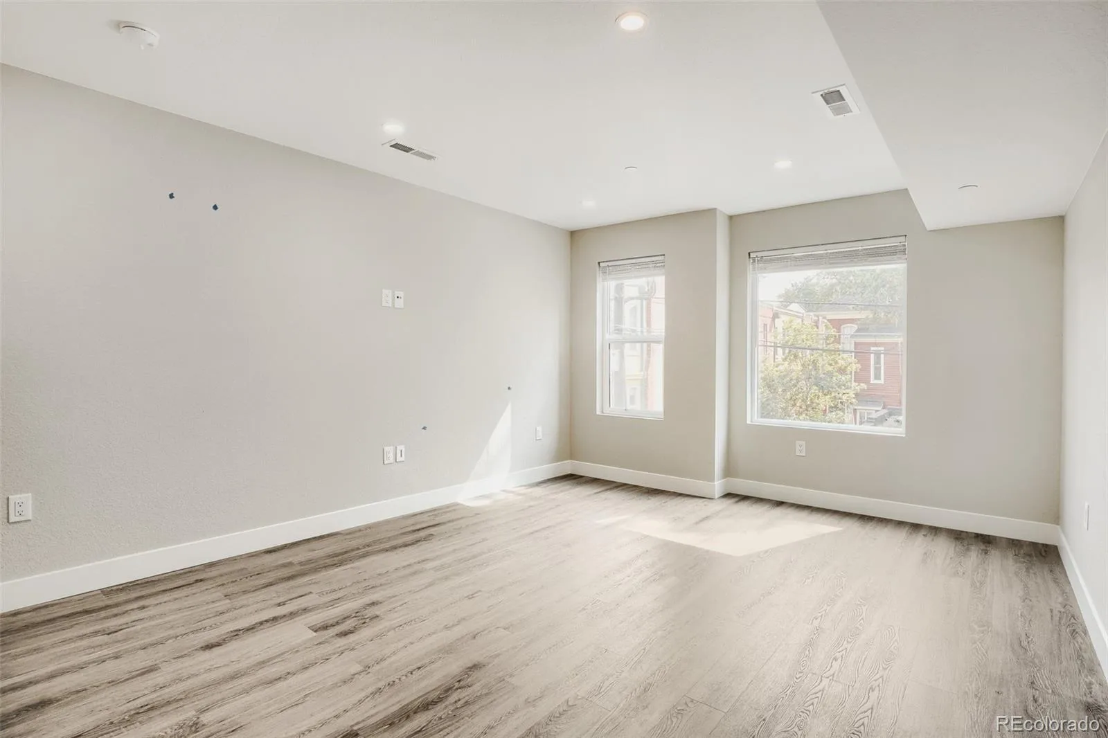 1652 N Lafayette Street #2 Denver CO 80218 | MLS #REC6797131 08052026195820 1600 5