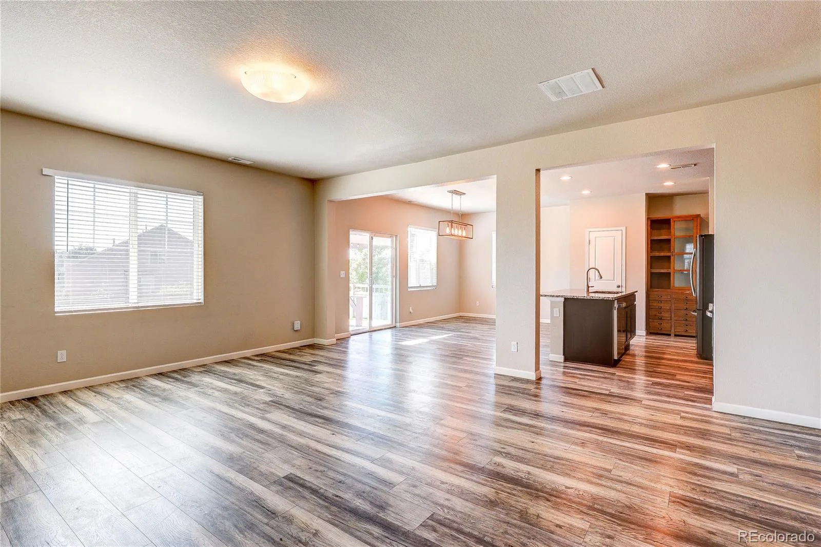3426 Swabuck Place Castle Rock CO 80109 | MLS #REC6797291 08192026050026 1600 7