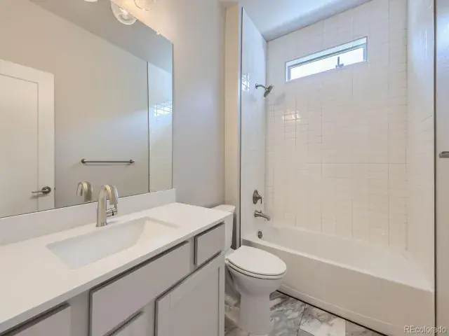 2702 E 103rd Avenue Thornton CO 80229 | MLS #REC6798797 03102025094007 640 18