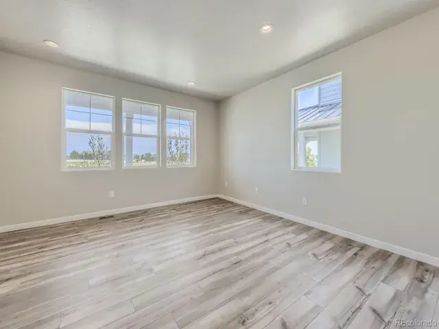 2702 E 103rd Avenue Thornton CO 80229 | MLS #REC6798797 03102025094007 640 24