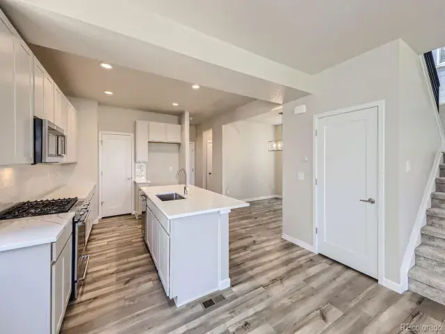 2702 E 103rd Avenue Thornton CO 80229 | MLS #REC6798797 03102025094007 640 8