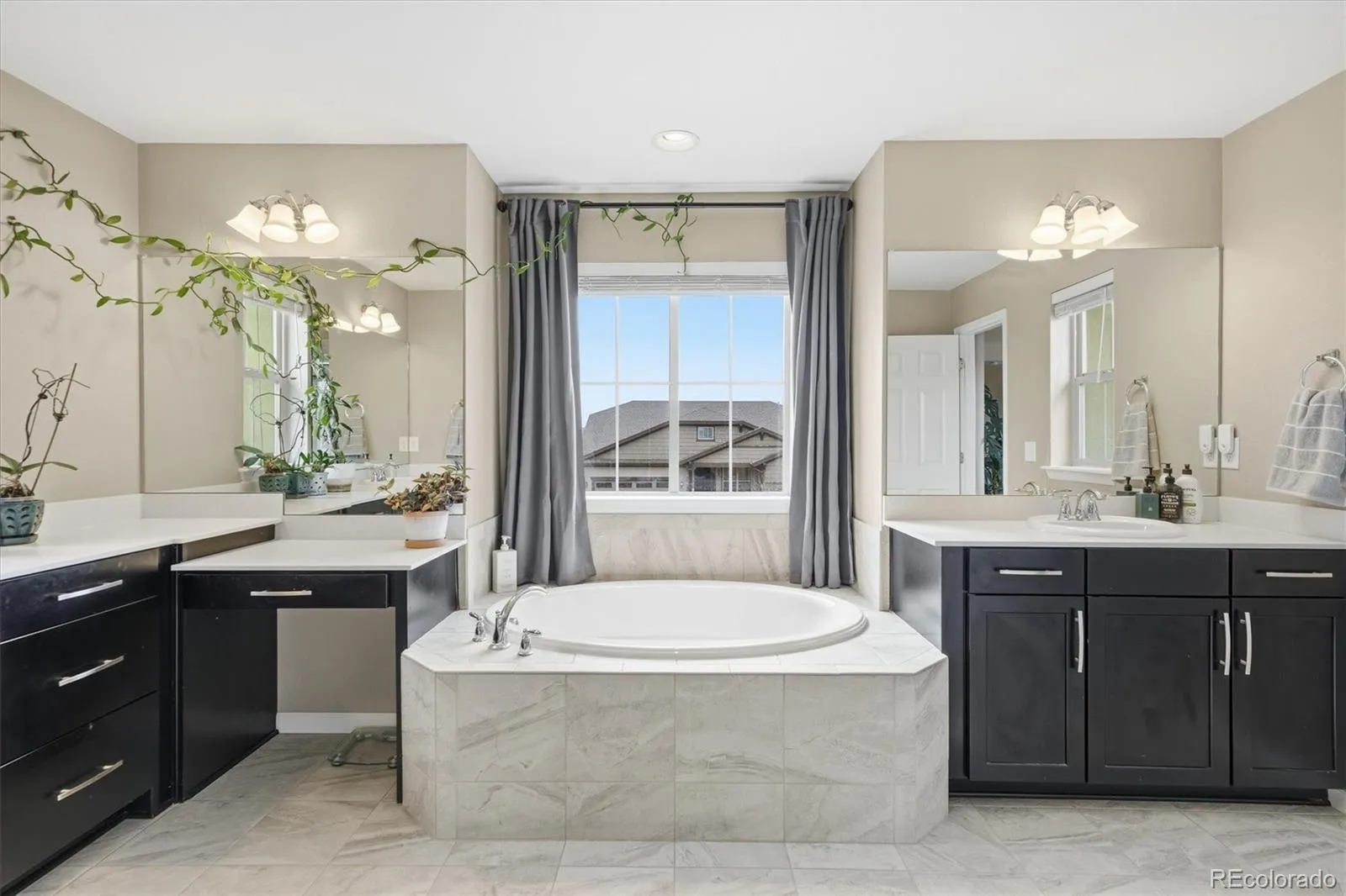 8742 Flattop Street Arvada CO 80007 MLS #REC6799044 05122026191319 1600 26