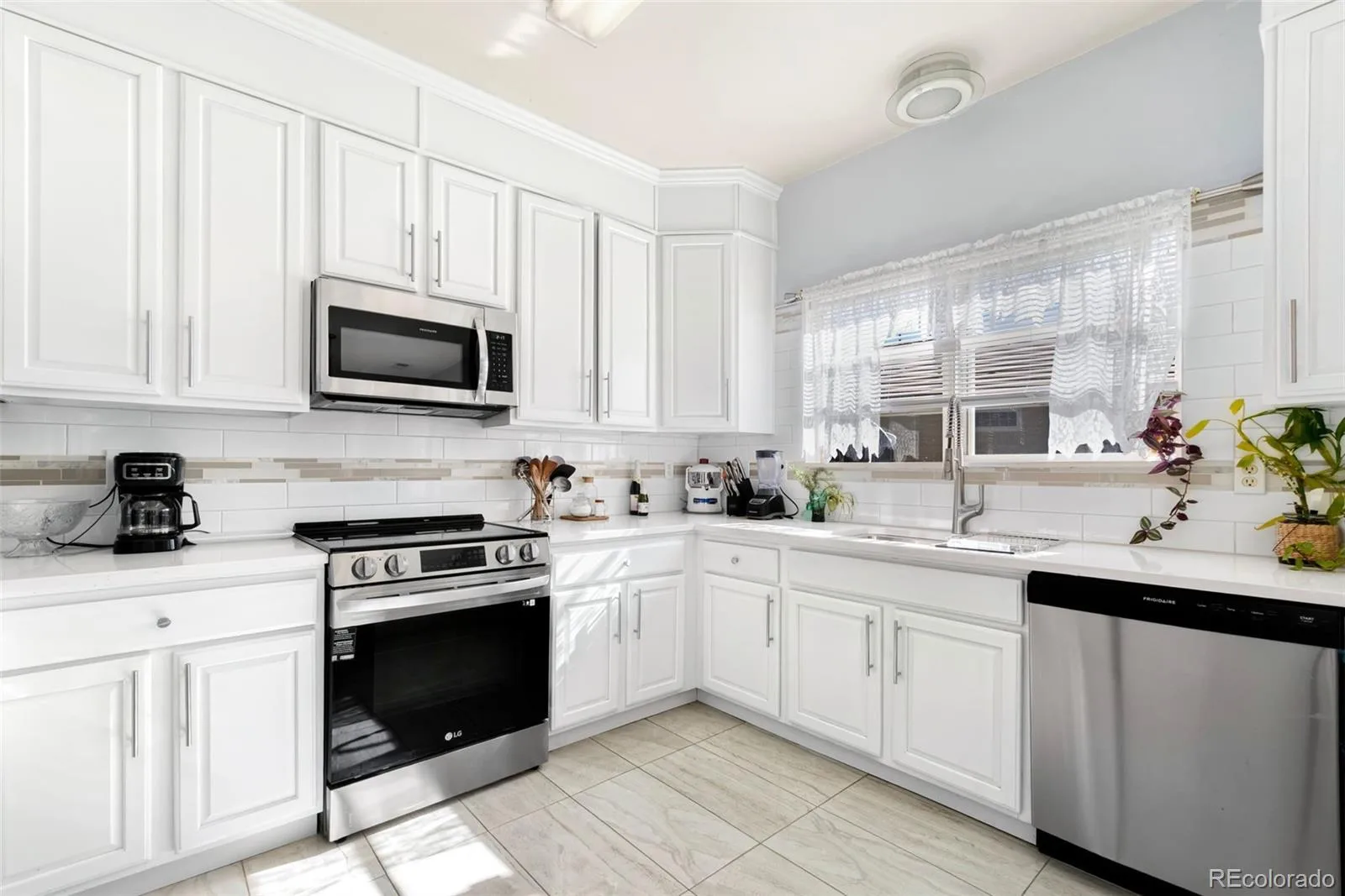 14944 E Archer Circle Aurora CO 80012 | MLS #REC6800838 10152026031334 1600 6