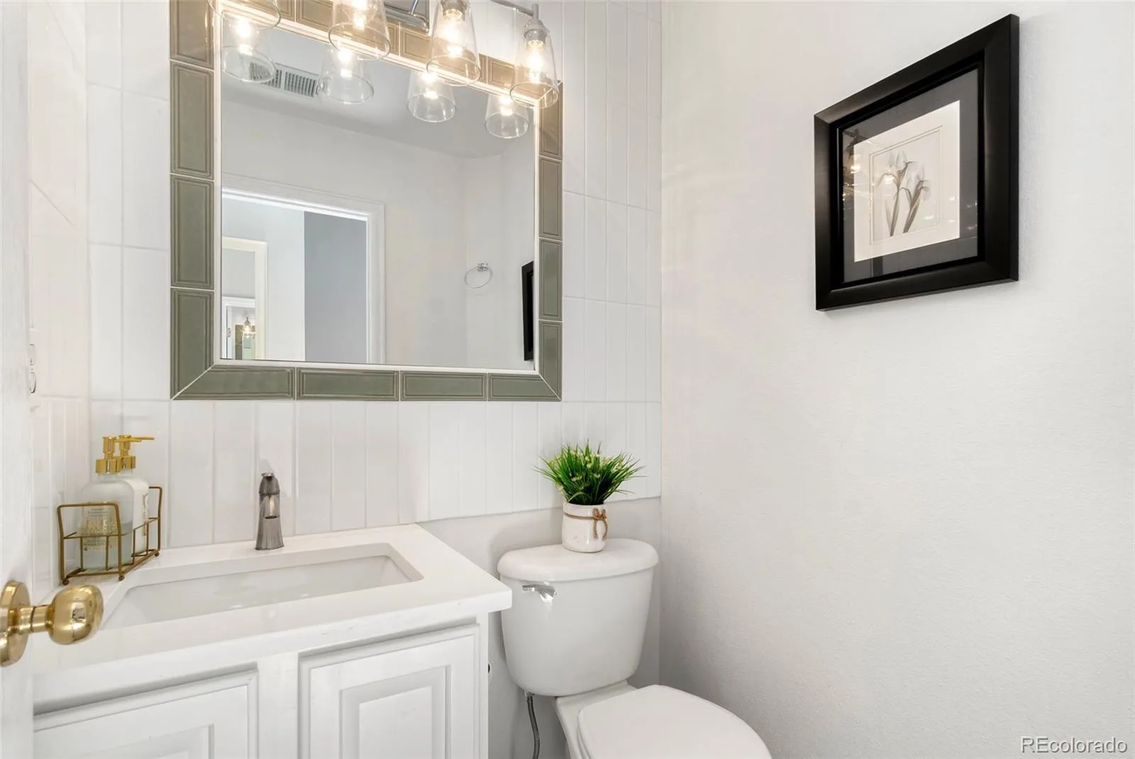 14944 E Archer Circle Aurora CO 80012 | MLS #REC6800838 10152026031334 1600 7