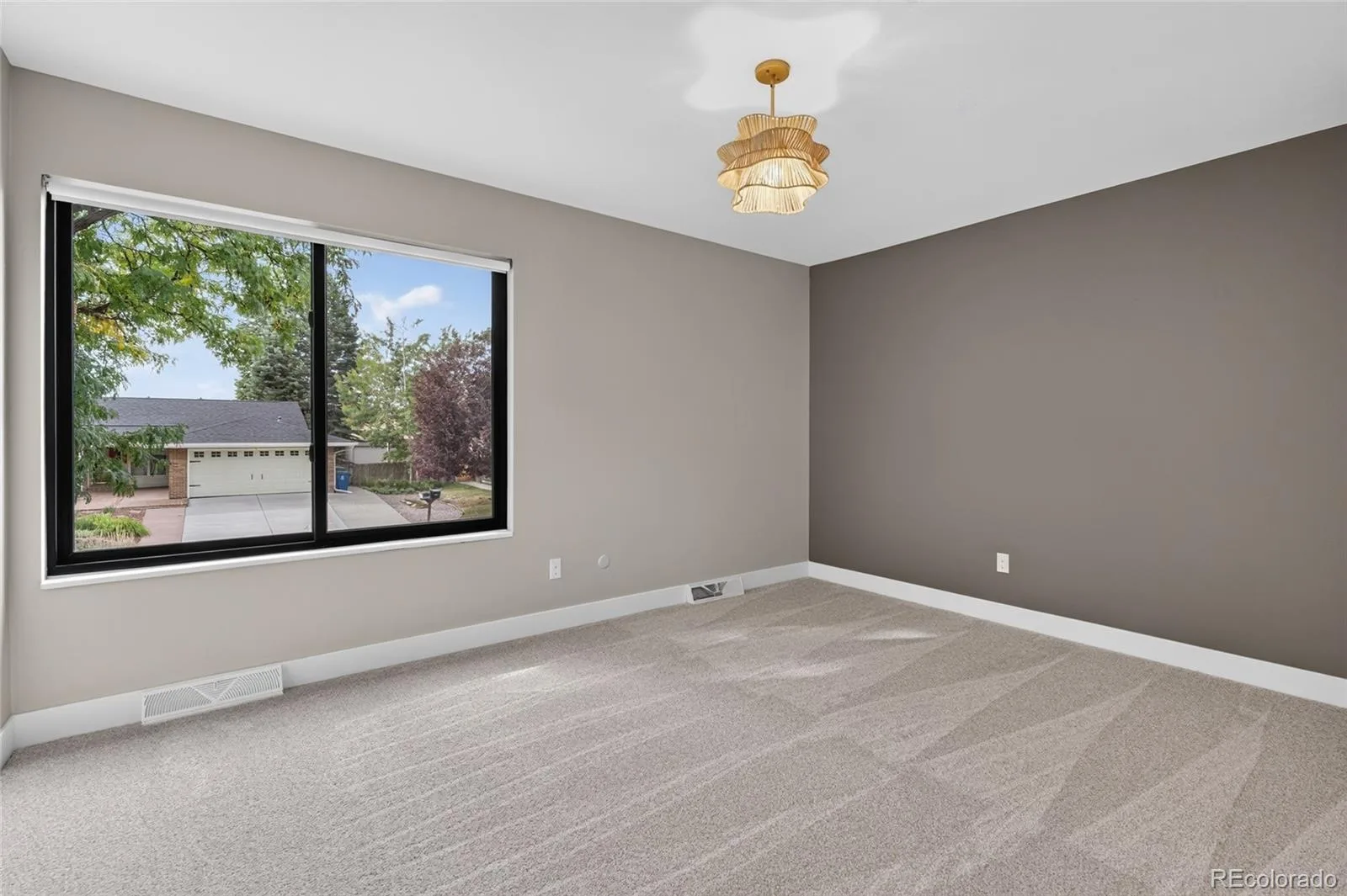 7391 S Costilla Street Littleton CO 80120 | MLS #REC6803355 09222026135752 1600 27