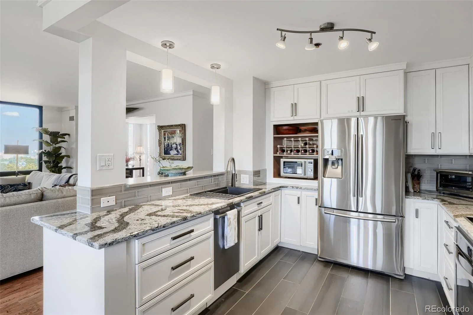 1111 Race Street #6B Denver CO 80206 | MLS #REC6804209 09242026051354 1600 19