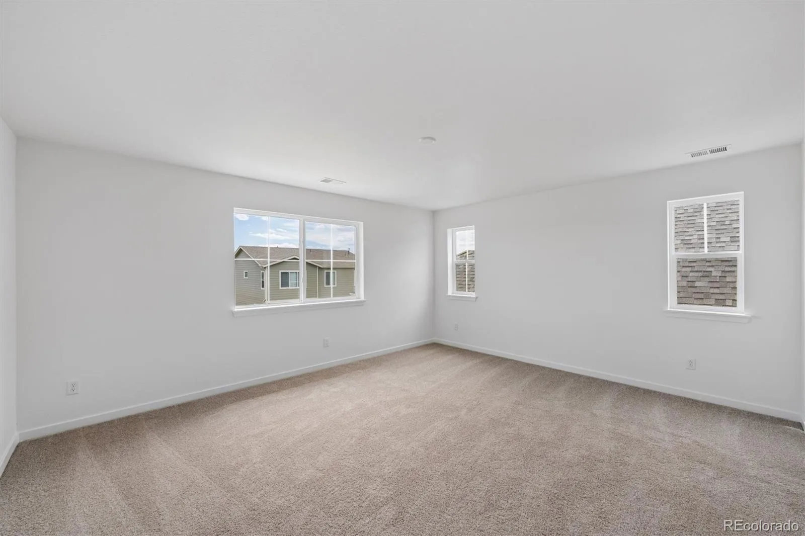 5696 Wayfarer Circle Firestone CO 80504 | MLS #REC6804309 08192026195720 1600 16