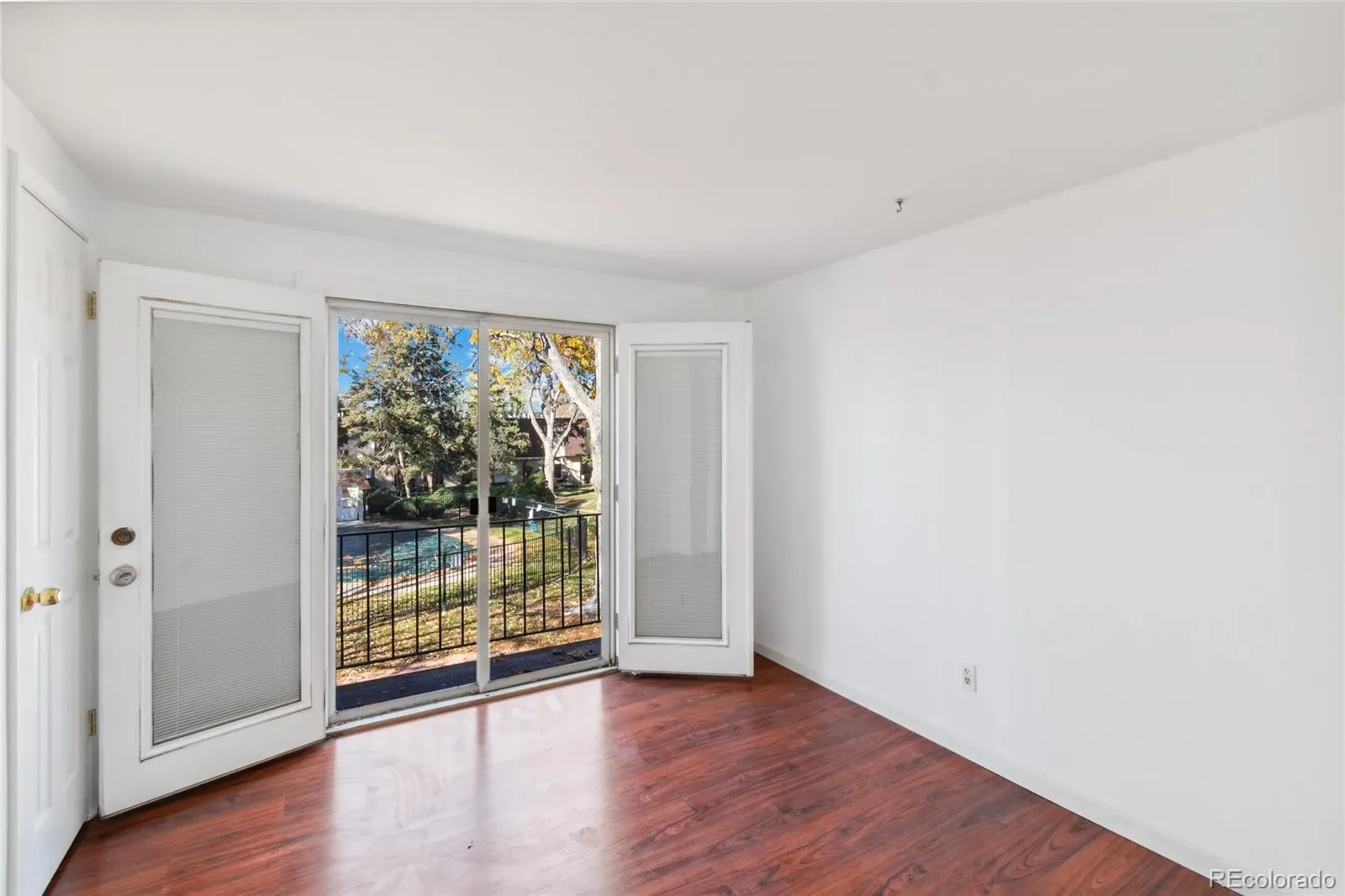 03302026005515 1600 10