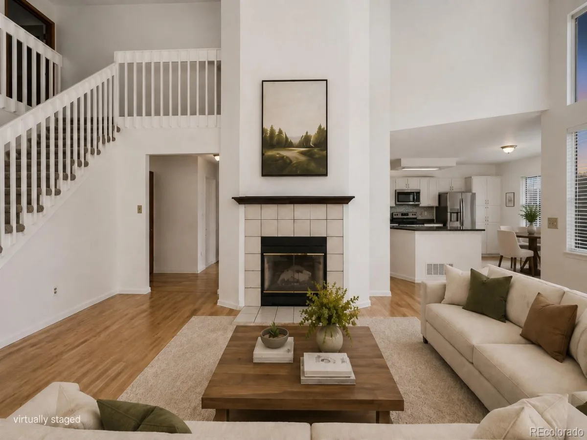4927 S Eagle Circle Aurora CO 80015 | MLS #REC6806174 08222026025637 1200 7