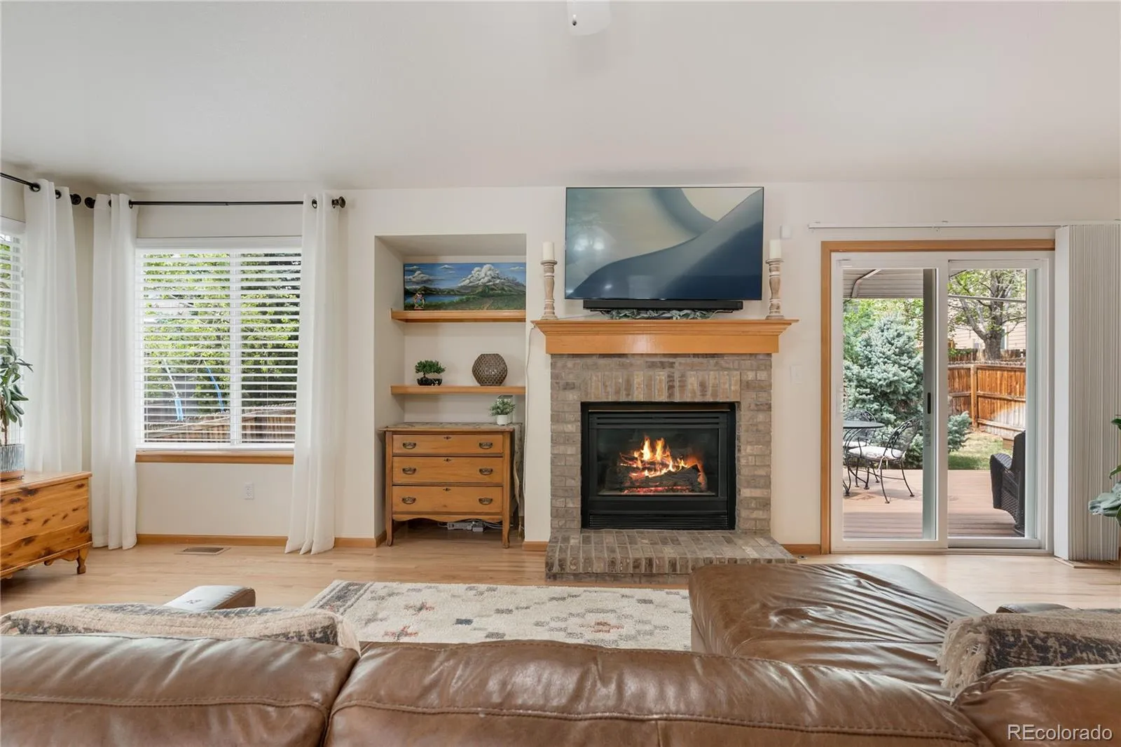 14155 W Warren Circle Lakewood CO 80228 MLS #REC6806679 04252026183852 1600 17
