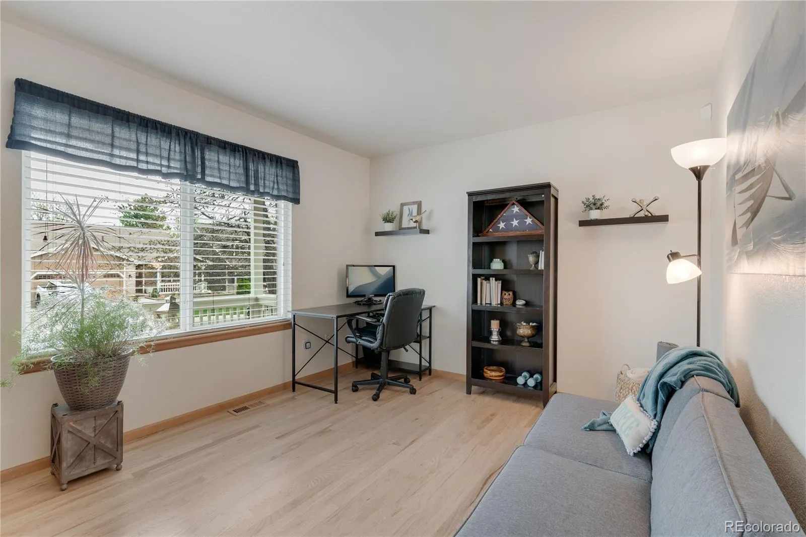 14155 W Warren Circle Lakewood CO 80228 MLS #REC6806679 04252026183852 1600 7