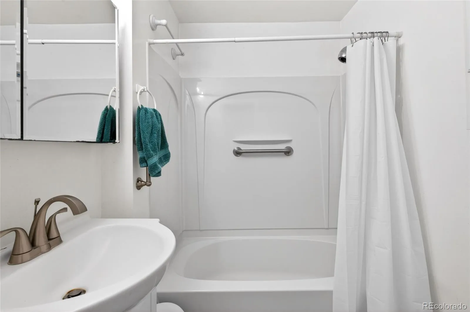 04042026215219 1600 16