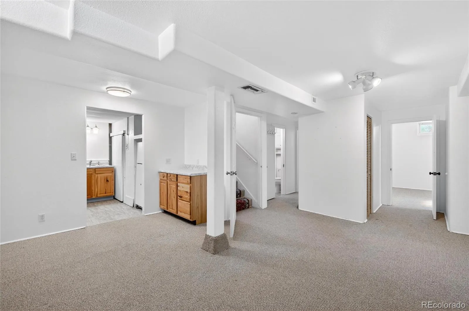 04042026215219 1600 24