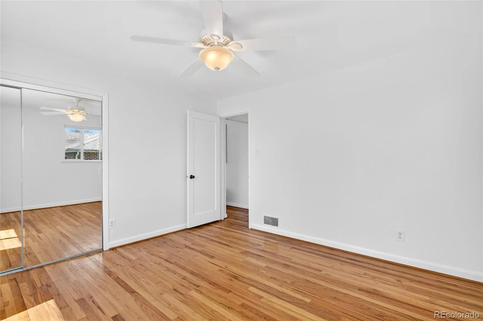 8165 W 17th Avenue Lakewood CO 80214 MLS #REC6808746 04302026174201 1600 11