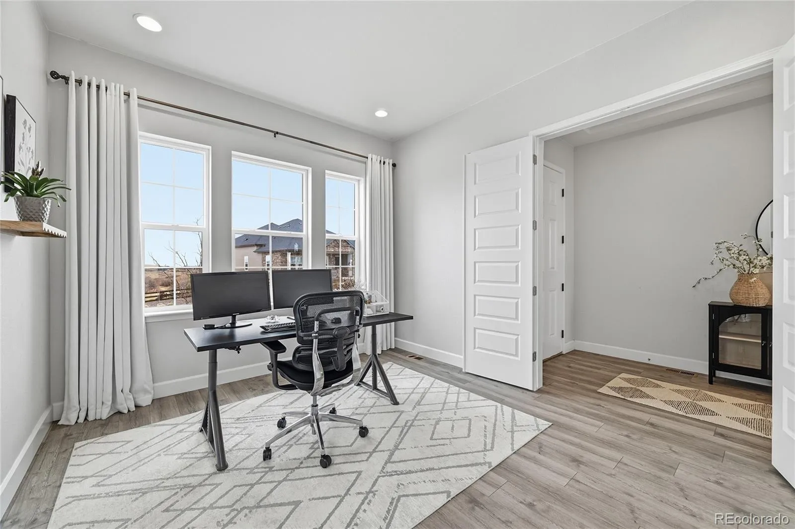 3208 Carabiner Street Castle Rock CO 80108 MLS #REC6809691 05122026024855 1600 2