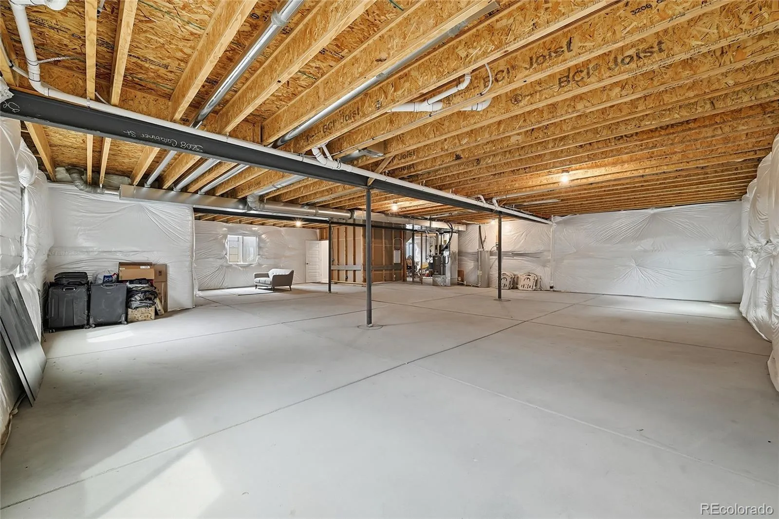 3208 Carabiner Street Castle Rock CO 80108 MLS #REC6809691 05122026024855 1600 24