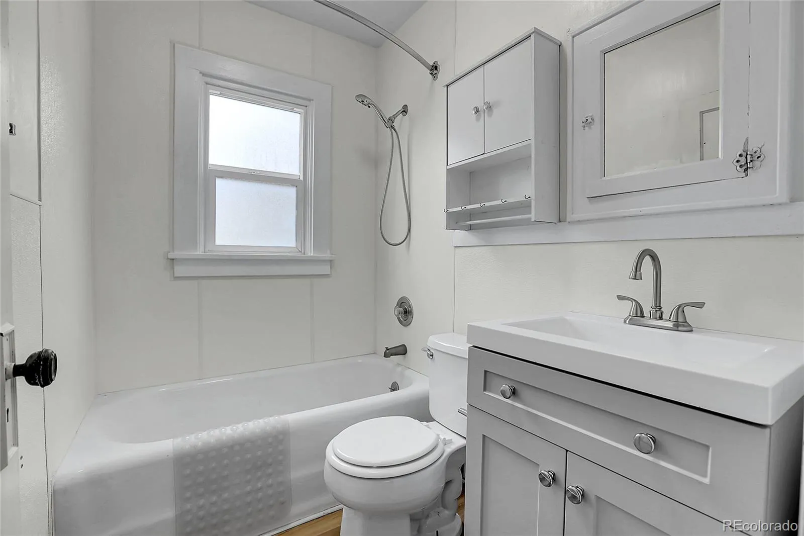 5687 S Foresthill Street Littleton CO 80120 MLS #REC6809954 04242026225020 1600 15
