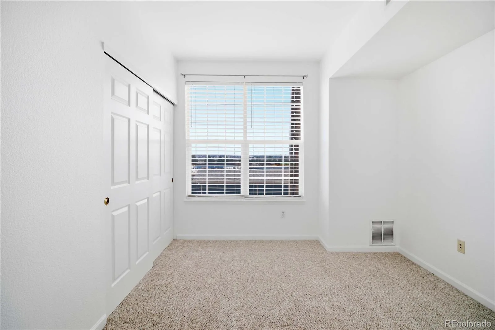 7440 S Blackhawk Street #11-204 Englewood CO 80112 | MLS #REC6813262 07082026183108 1600 25