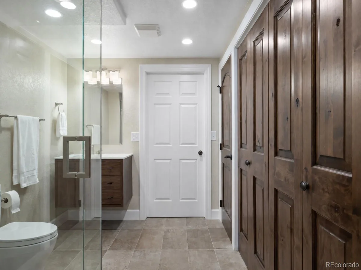 390 Suffolk Lane Castle Rock CO 80108 | MLS #REC6814751 08252026012521 1200 29