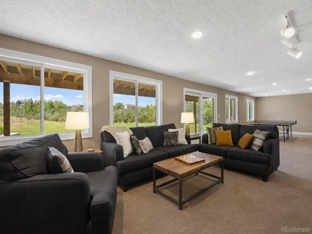 390 Suffolk Lane Castle Rock CO 80108 | MLS #REC6814751 08252026012521 1200 37