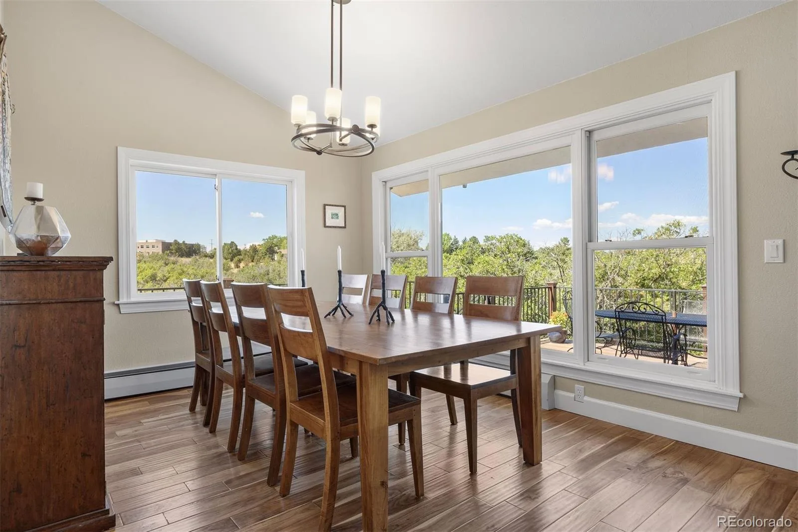 390 Suffolk Lane Castle Rock CO 80108 | MLS #REC6814751 08252026012521 1600 9