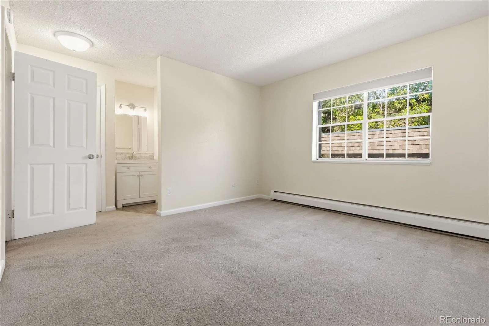 5875 E Iliff Avenue #104 Denver CO 80222 MLS #REC6816880 06122026232211 1600 25