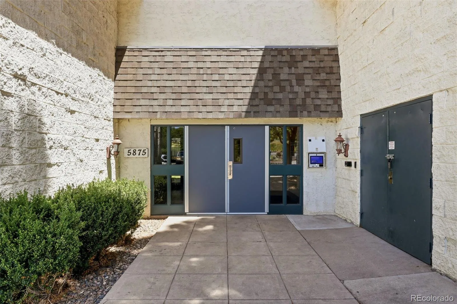 5875 E Iliff Avenue #104 Denver CO 80222 MLS #REC6816880 06122026232211 1600 3