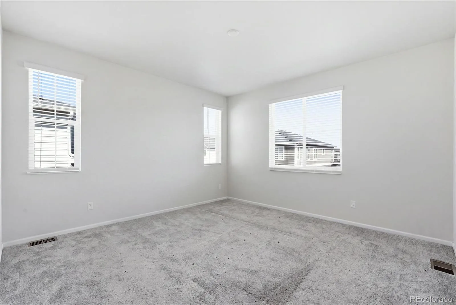 24431 E 41st Avenue Aurora CO 80019 | MLS #REC6819199 08202026204737 1600 15