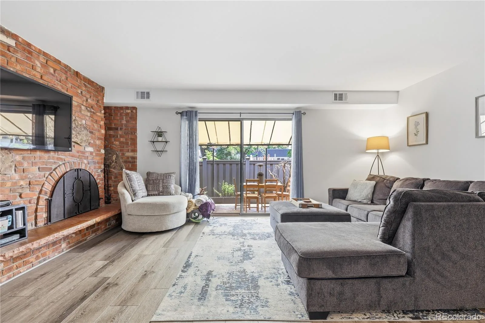 3536 S Ivanhoe Street Denver CO 80237 | MLS #REC6819792 08112026150836 1600 14
