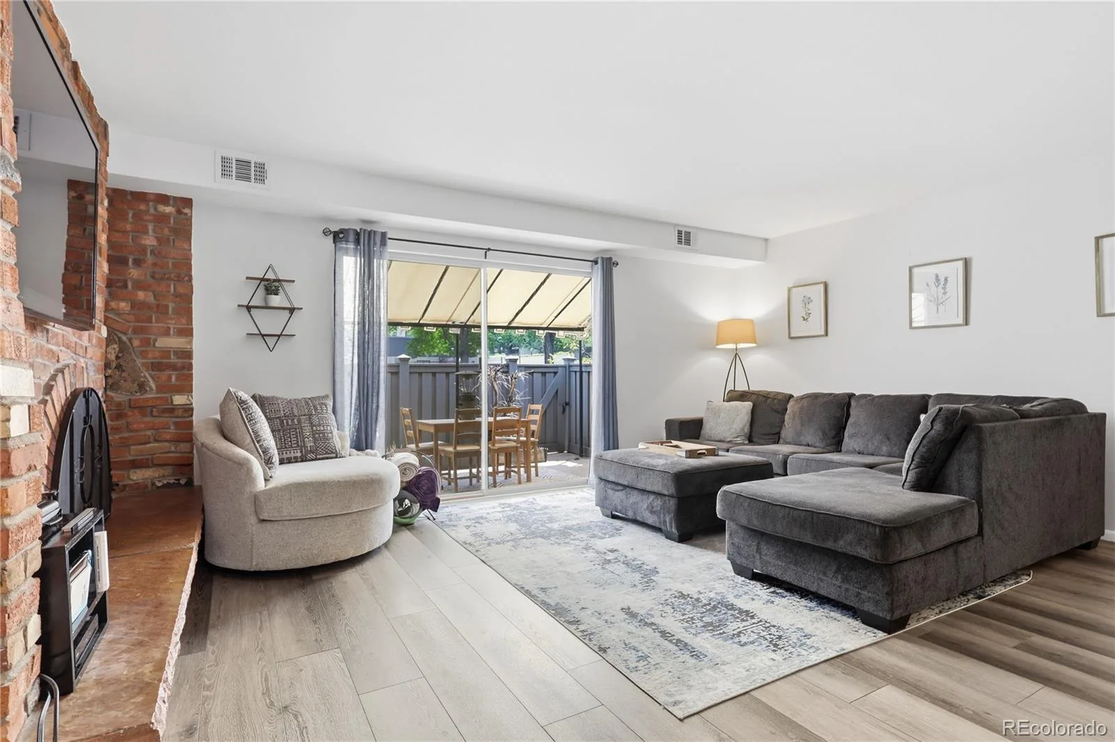 3536 S Ivanhoe Street Denver CO 80237 | MLS #REC6819792 08112026150836 1600 15