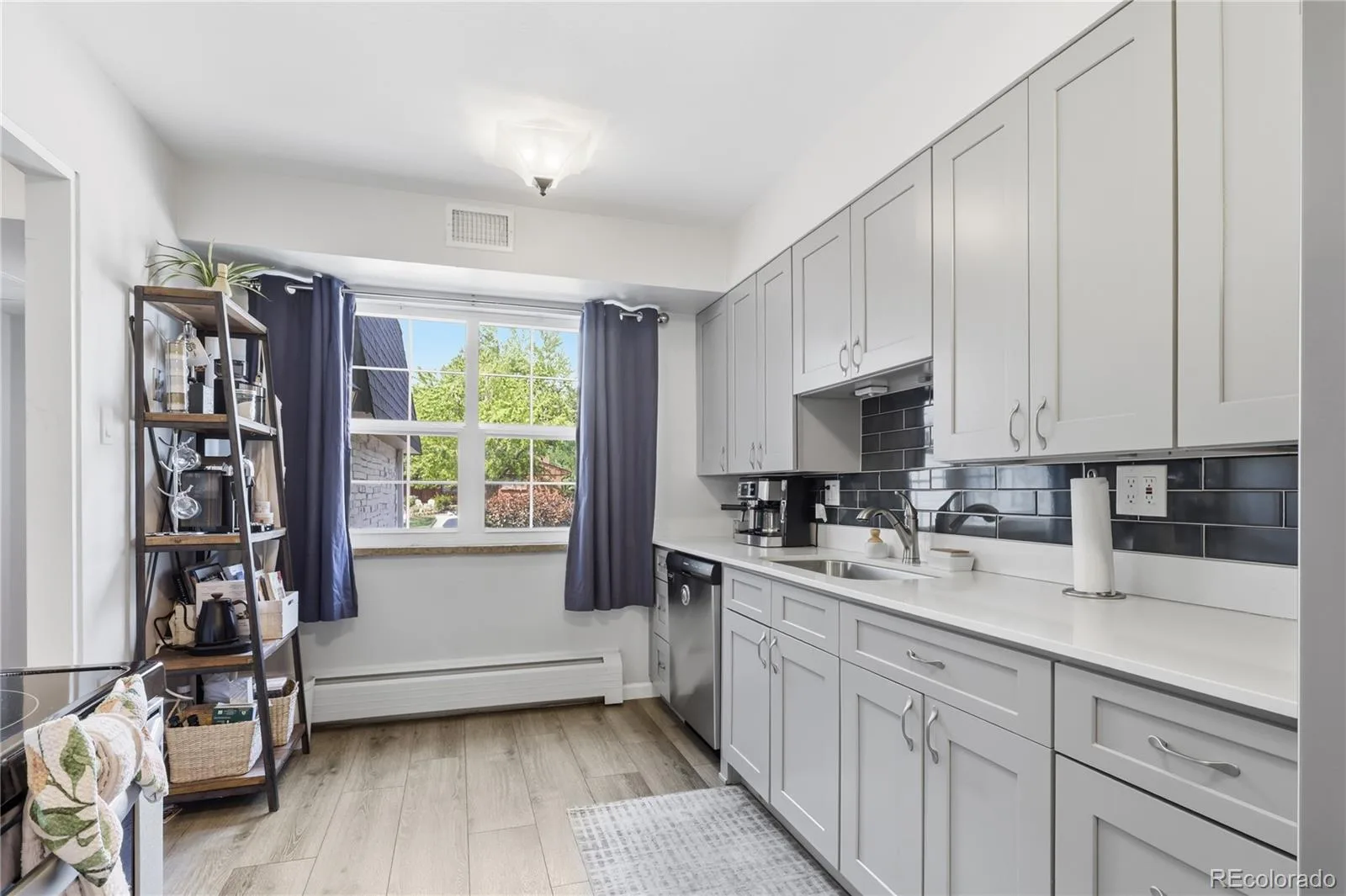 3536 S Ivanhoe Street Denver CO 80237 | MLS #REC6819792 08112026150836 1600 7
