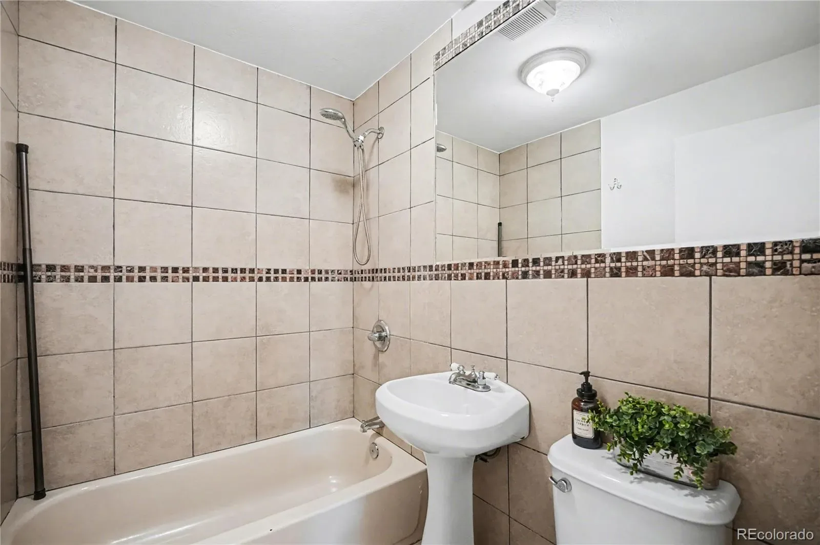 03212026013335 1600 16