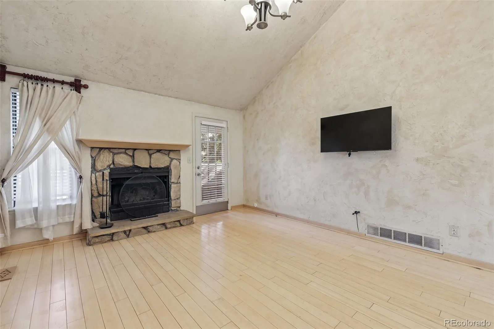 6560 W 84th Circle #127 Arvada CO 80003 | MLS #REC6822821 07142026180420 1600 3