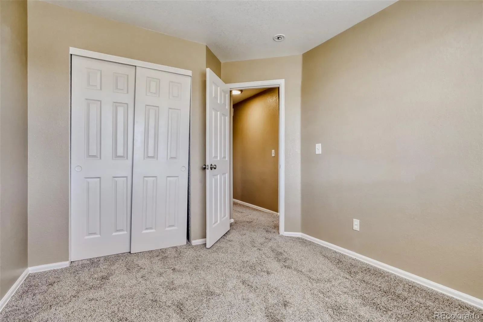 1179 S Waco Street #E Aurora CO 80017 MLS #REC6823373 03302026182459 1600 17