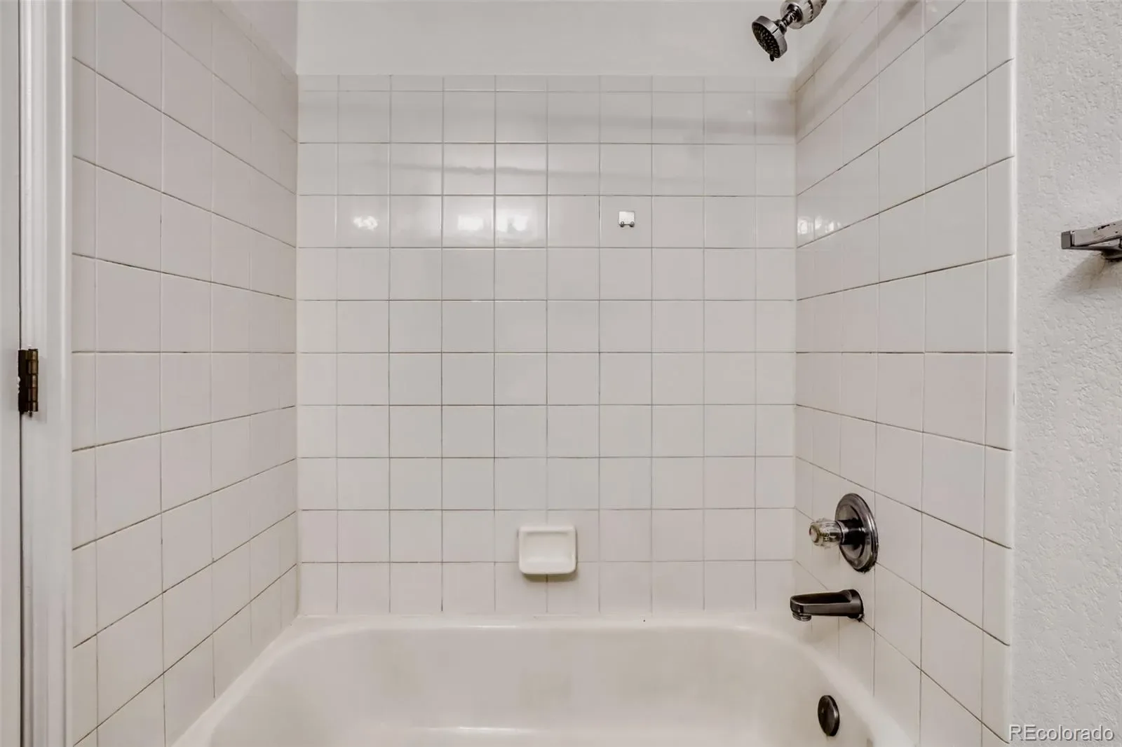 1179 S Waco Street #E Aurora CO 80017 MLS #REC6823373 03302026182459 1600 19