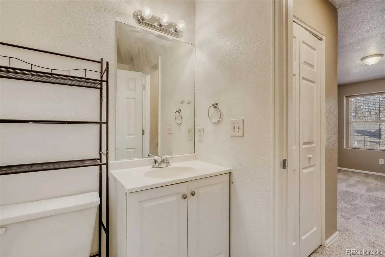1179 S Waco Street #E Aurora CO 80017 MLS #REC6823373 03302026182459 1600 20