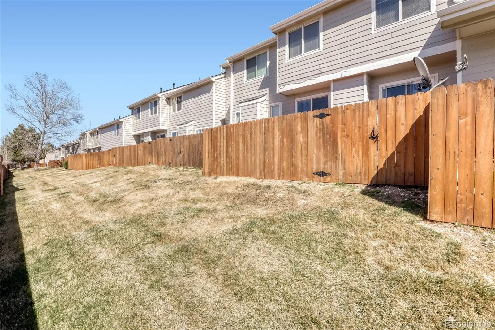 1179 S Waco Street #E Aurora CO 80017 MLS #REC6823373 03302026182459 1600 28