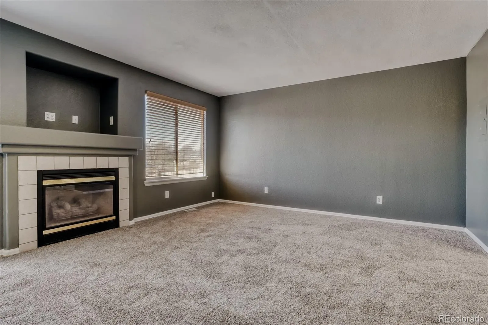 1179 S Waco Street #E Aurora CO 80017 MLS #REC6823373 03302026182459 1600 5