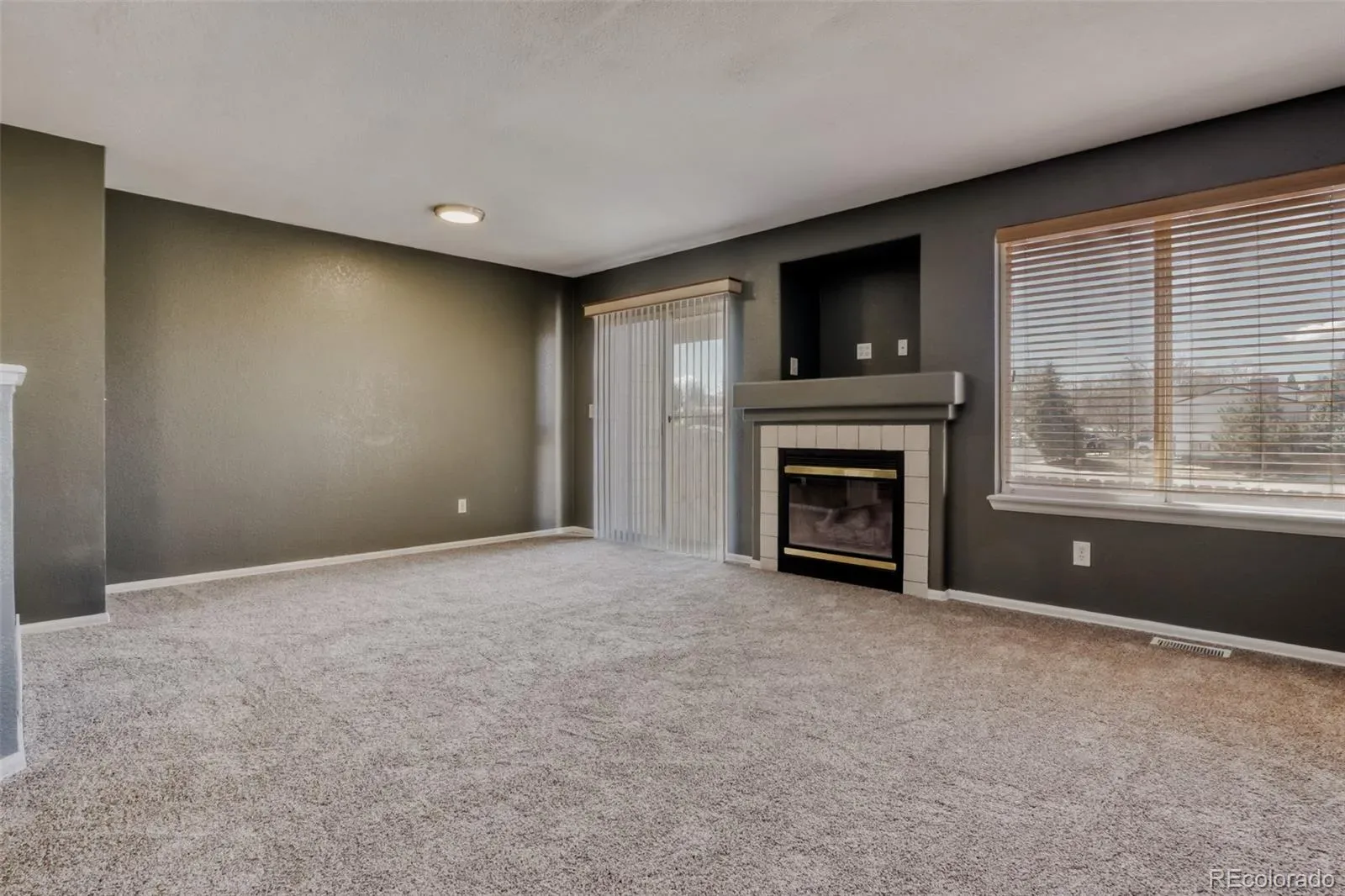 1179 S Waco Street #E Aurora CO 80017 MLS #REC6823373 03302026182459 1600 7