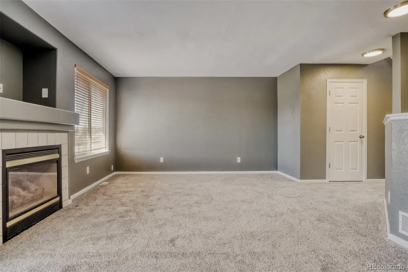 1179 S Waco Street #E Aurora CO 80017 MLS #REC6823373 03302026182459 1600 8