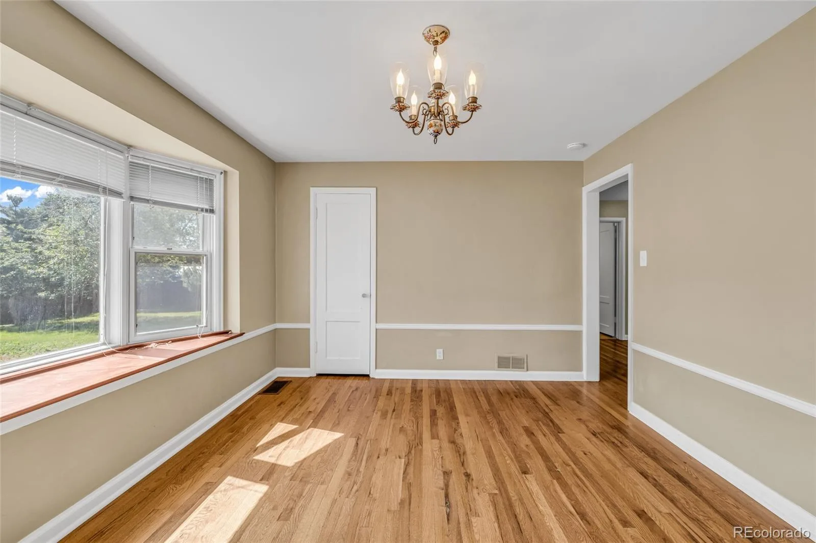 350 Balsam Street Lakewood CO 80226 | MLS #REC6823549 09302026211529 1600 10